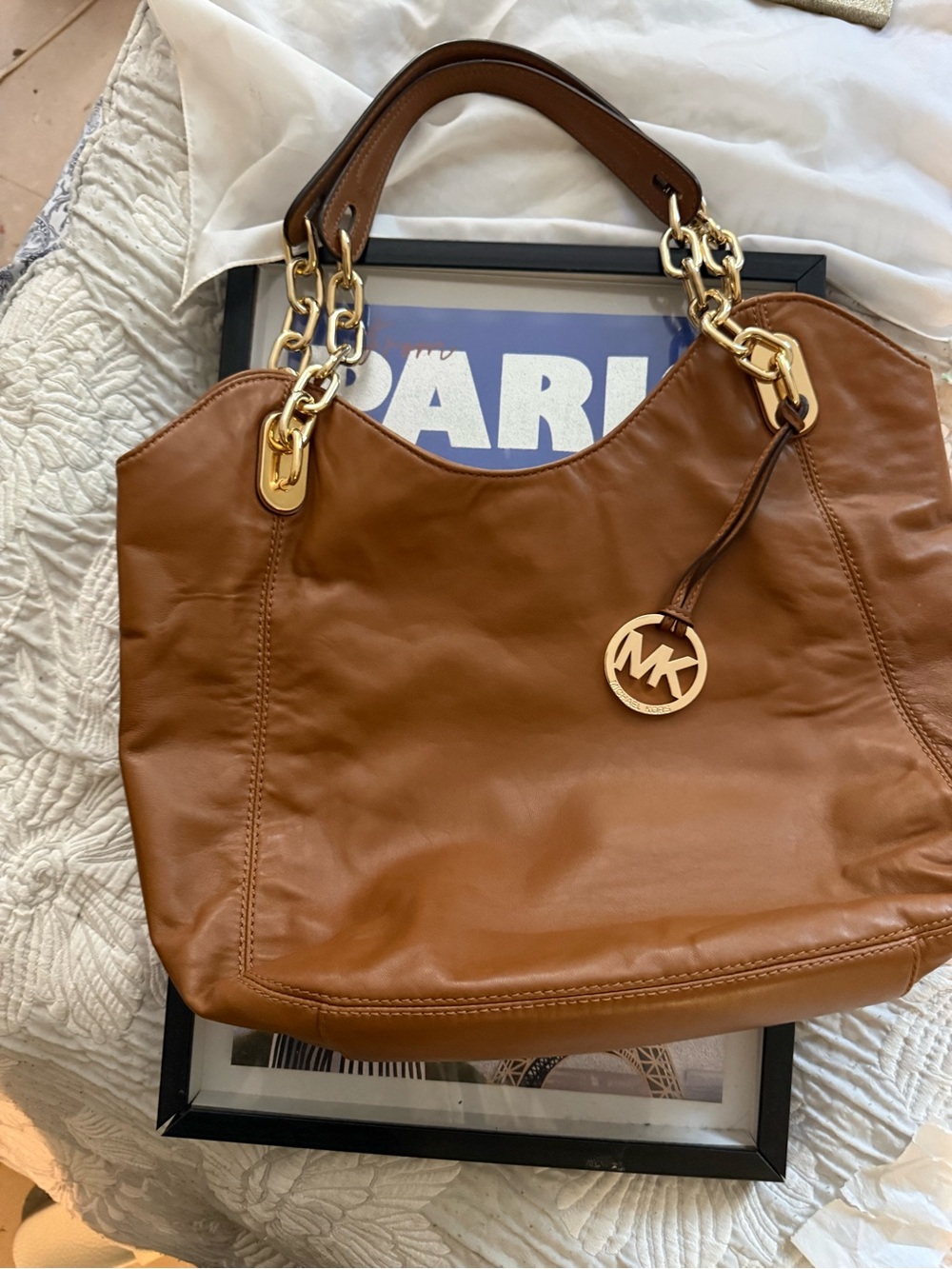 Michael Kors Cognac Leather Shoulder Bag with Gold Chain Detail - Picture 6 of 6